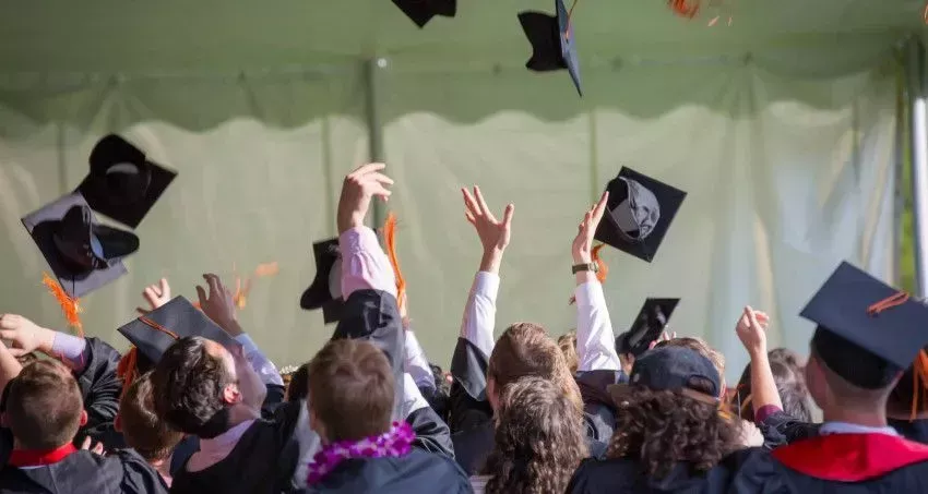 What do you wear to your graduation ceremony?