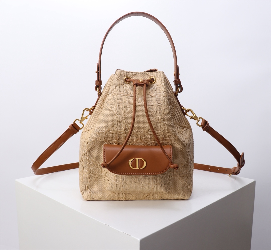 Dior-Small-Dior-Caro-Bucket-Bag-Beige-Raffia-and-Calfskin-20x24x9CM